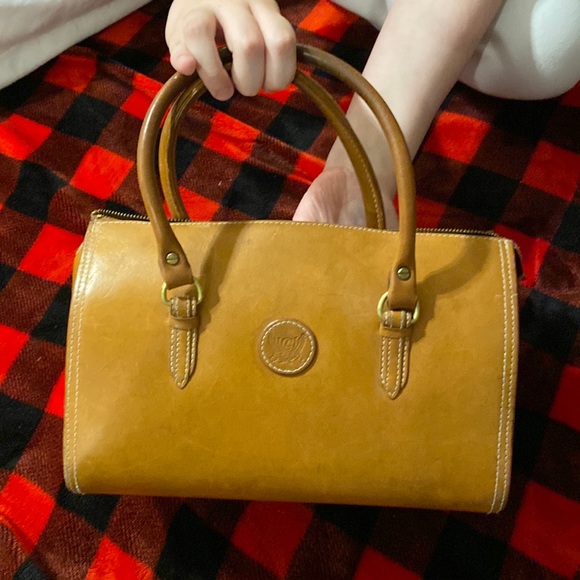 Liz Claiborne Handbags - Vintage Liz